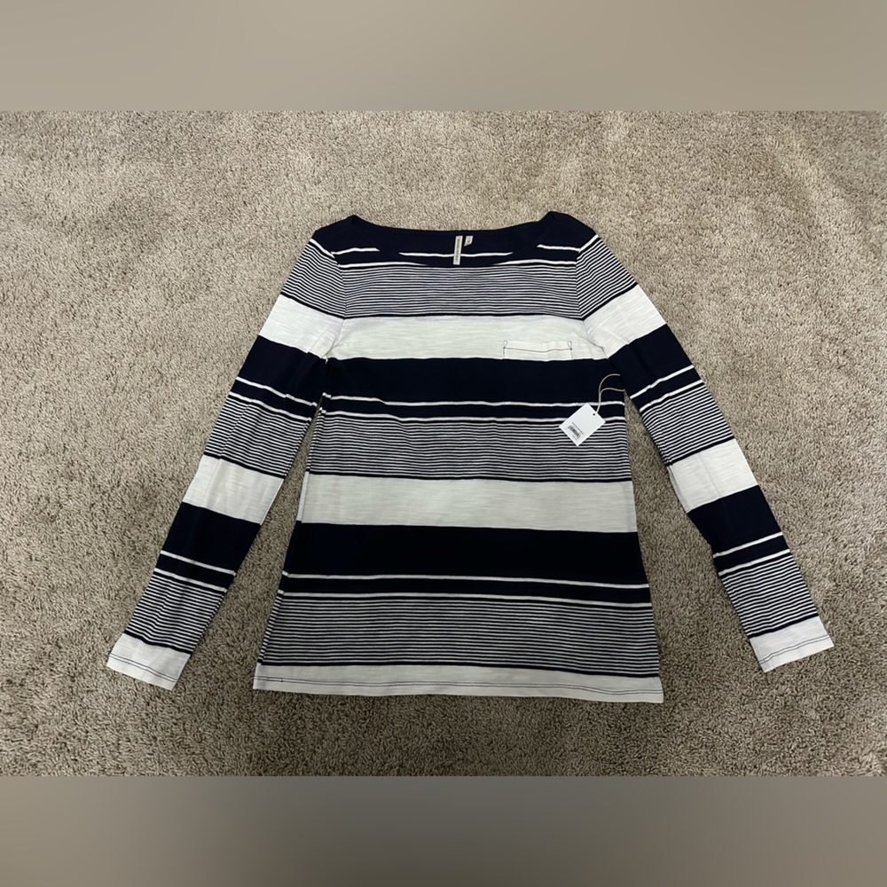 NWT Banana Republic navy blue and white striped long sleeve shirt